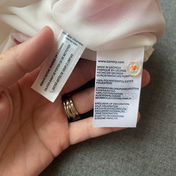 Tommy Hilfiger skirt 4 ⭐️ - Picture 9 of 10